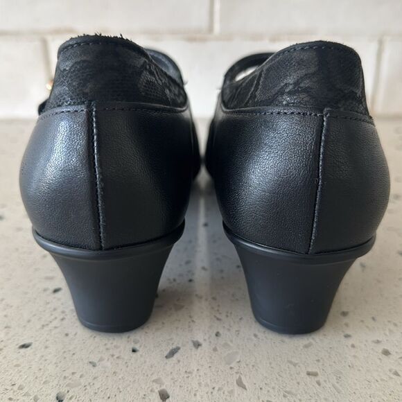 SAS Isabel Mary Jane's Size 8M Black/Snake Leather Shoes Made in USA EUC - Picture 4 of 12